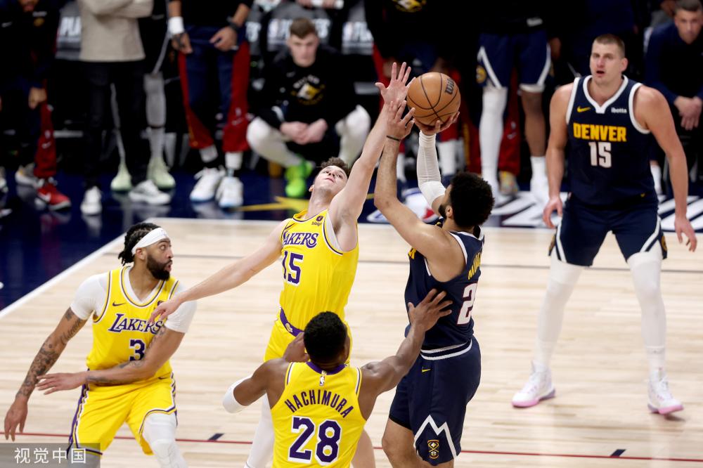 越的篮板和 越的篮板和