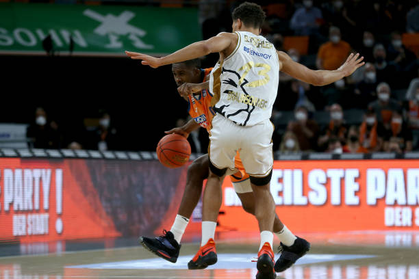 德比战赛前 德比战赛前